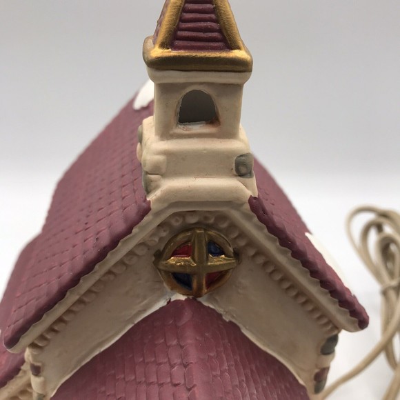 Vintage Christmas Valley 1992 Collector’s Series Lighted Village Church … - Picture 3 of 16